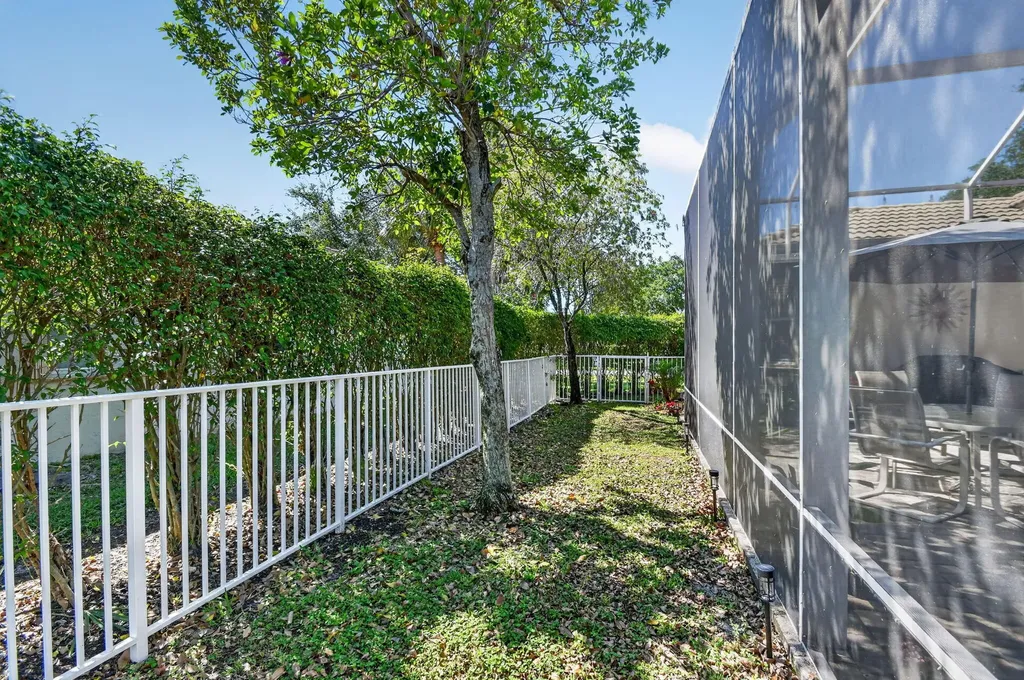 6664 Murano Way Lake Worth FL 33467