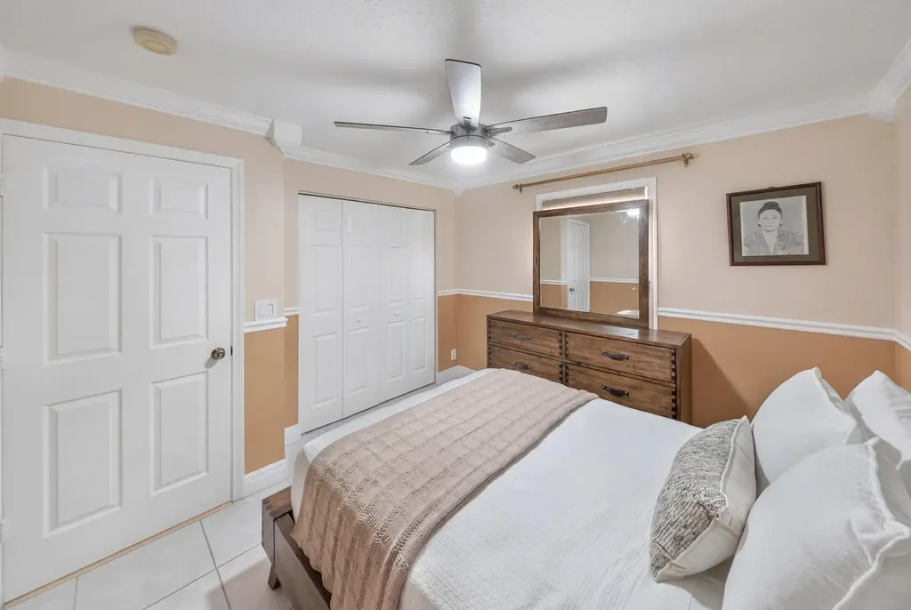 1128 Hatteras Circle Greenacres FL 33413