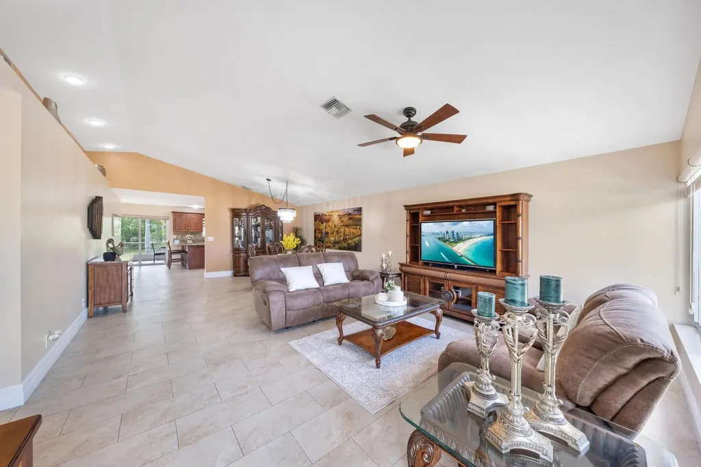 1128 Hatteras Circle Greenacres FL 33413