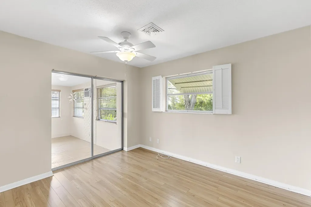 1424 SE 12th Avenue Deerfield Beach FL 33441
