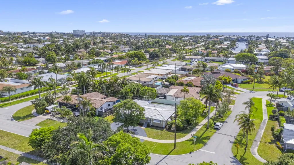 1424 SE 12th Avenue Deerfield Beach FL 33441