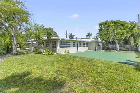 1424 SE 12th Avenue Deerfield Beach FL 33441