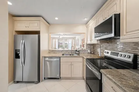 8634 Via Reale Boca Raton FL 33496