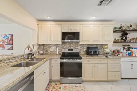 8634 Via Reale Boca Raton FL 33496