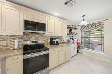 8634 Via Reale Boca Raton FL 33496