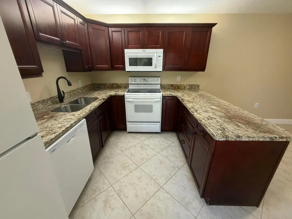 2407 24th Lane Palm Beach Gardens FL 33418