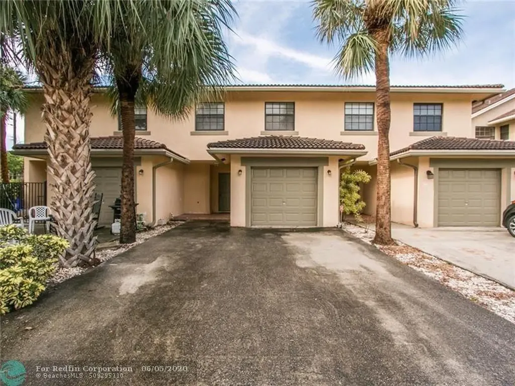 246 Avenue L Delray Beach FL 33483