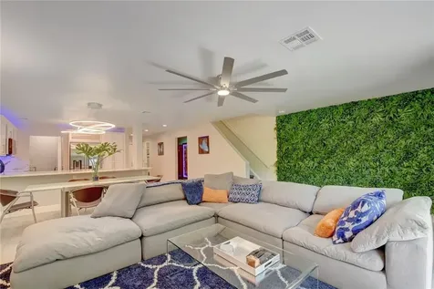 246 Avenue L Delray Beach FL 33483