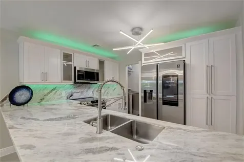 246 Avenue L Delray Beach FL 33483