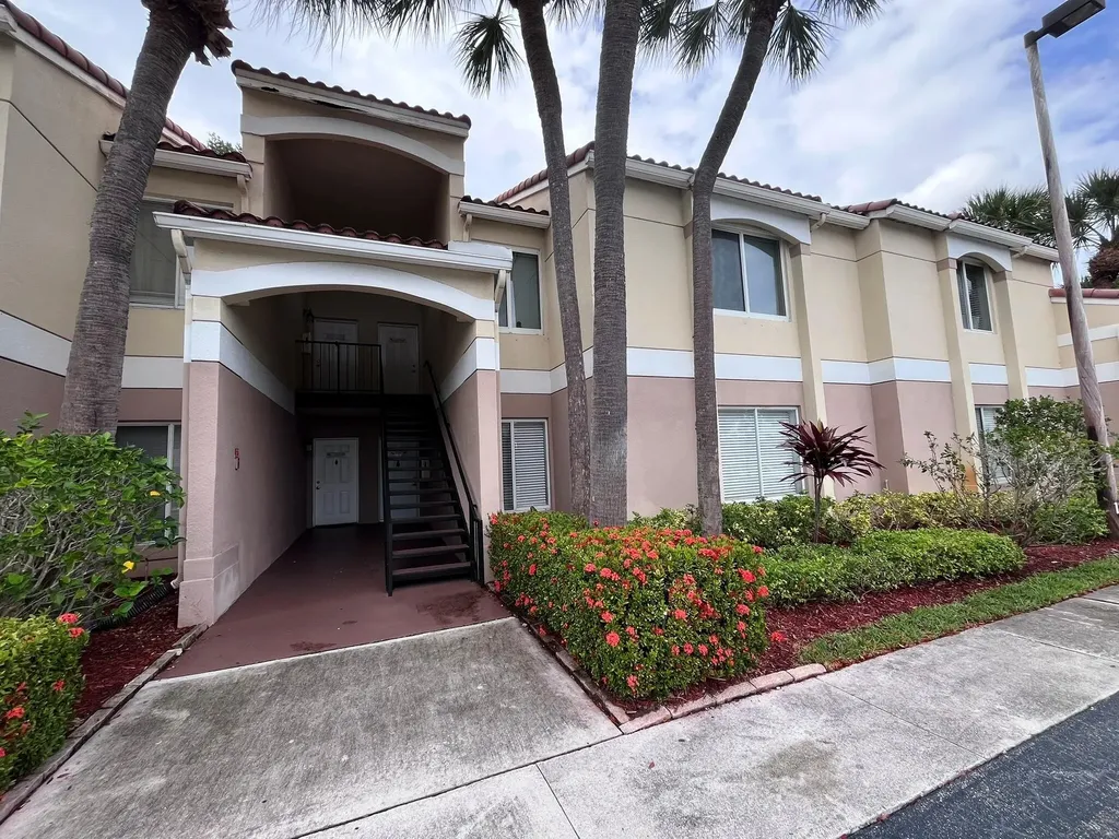 815 W Boynton Beach Boulevard Boynton Beach FL 33426