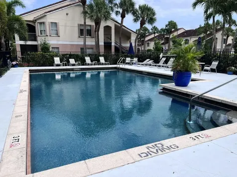 815 W Boynton Beach Boulevard Boynton Beach FL 33426