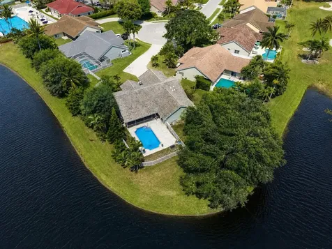 6031 Wedgewood Village Circle Greenacres FL 33463