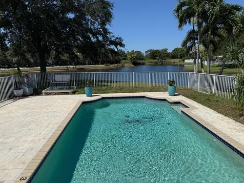6031 Wedgewood Village Circle Greenacres FL 33463