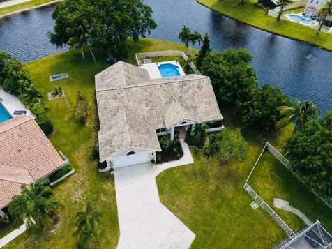 6031 Wedgewood Village Circle Greenacres FL 33463