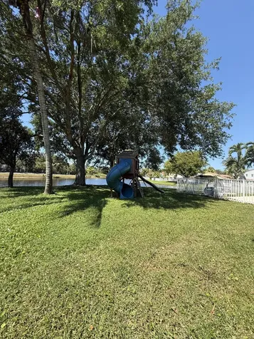 6031 Wedgewood Village Circle Greenacres FL 33463