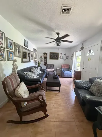 2926 Hiawatha Avenue West Palm Beach FL 33409
