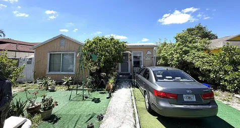 2926 Hiawatha Avenue West Palm Beach FL 33409