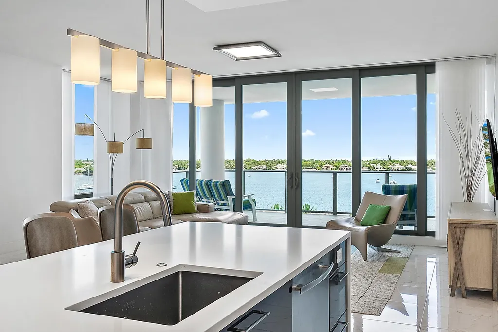 1 Water Club Way North Palm Beach FL 33408