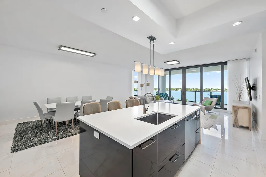 1 Water Club Way North Palm Beach FL 33408