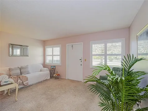 21 Pine Arbor Lane Vero Beach FL 32962