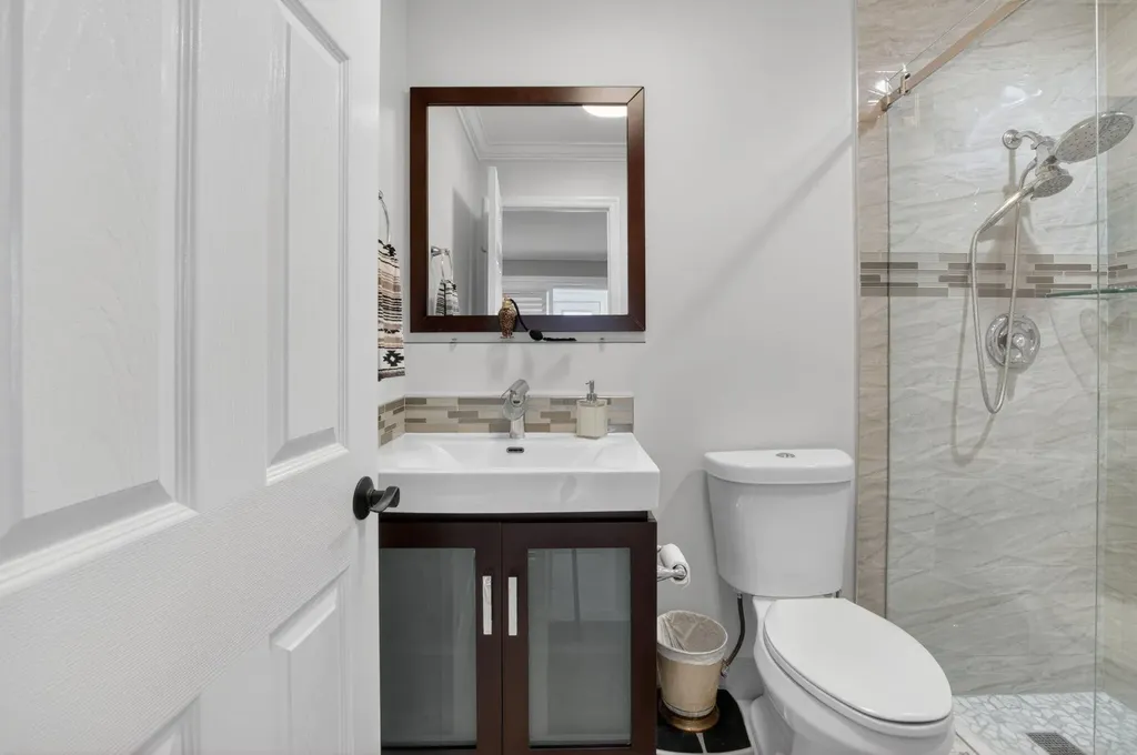 102 E Waterford E Delray Beach FL 33446