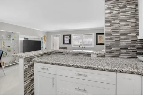 102 E Waterford E Delray Beach FL 33446
