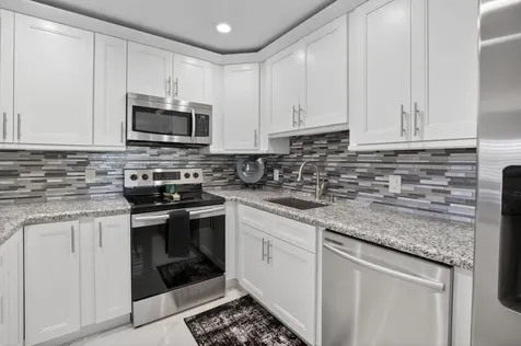 102 E Waterford E Delray Beach FL 33446