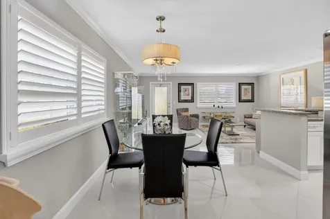 102 E Waterford E Delray Beach FL 33446