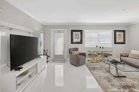 102 E Waterford E Delray Beach FL 33446