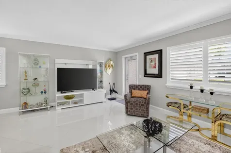 102 E Waterford E Delray Beach FL 33446