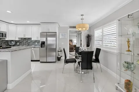 102 E Waterford E Delray Beach FL 33446