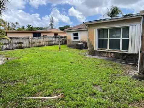 3851 NW 4th Place Lauderhill FL 33311