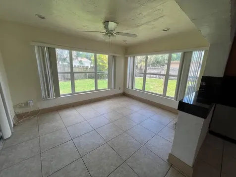 3851 NW 4th Place Lauderhill FL 33311