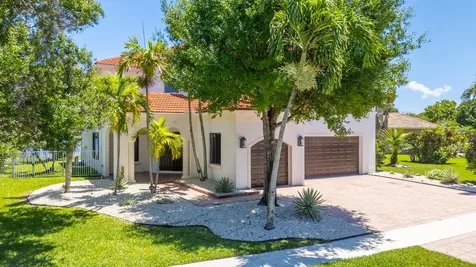 1324 Beacon Circle Wellington FL 33414