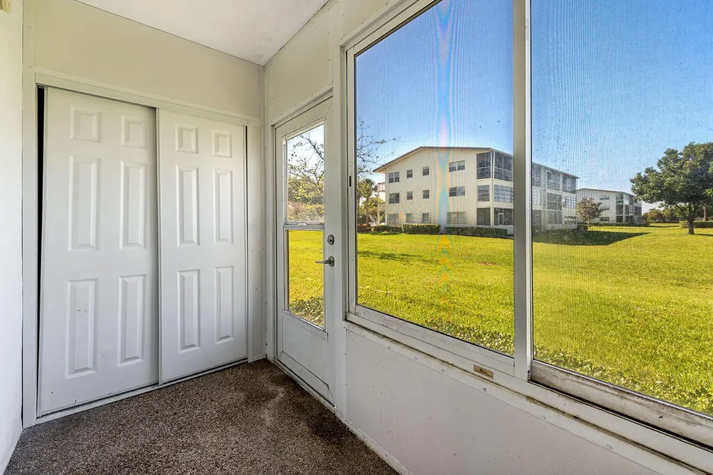 301 Preston H Boca Raton FL 33434