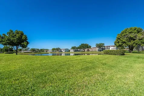 301 Preston H Boca Raton FL 33434