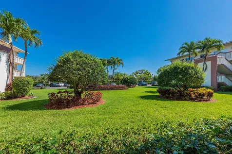 301 Preston H Boca Raton FL 33434