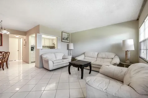 301 Preston H Boca Raton FL 33434