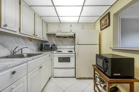 301 Preston H Boca Raton FL 33434