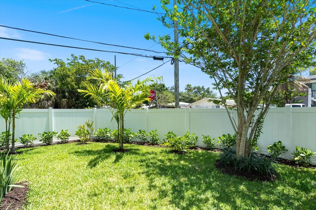 341 SW 16th Court Fort Lauderdale FL 33315