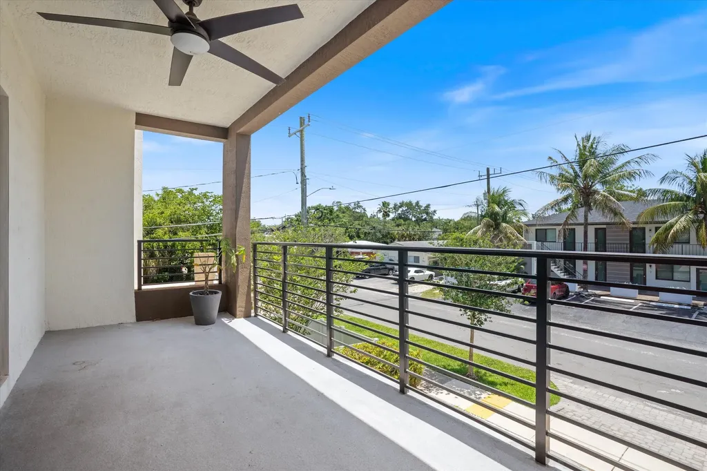 341 SW 16th Court Fort Lauderdale FL 33315