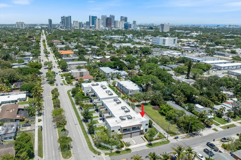 341 SW 16th Court Fort Lauderdale FL 33315