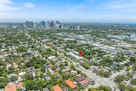 341 SW 16th Court Fort Lauderdale FL 33315