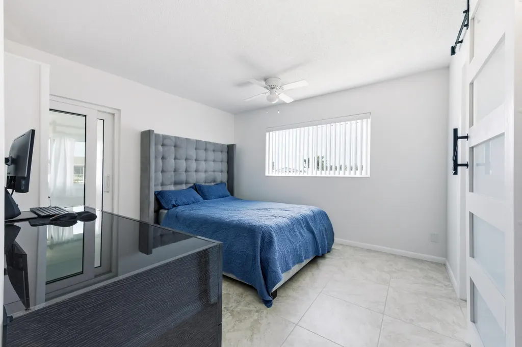 70 Bedford West Palm Beach FL 33417