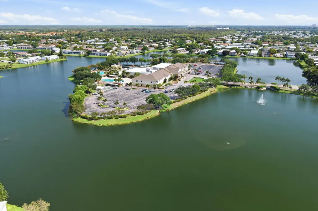 70 Bedford West Palm Beach FL 33417