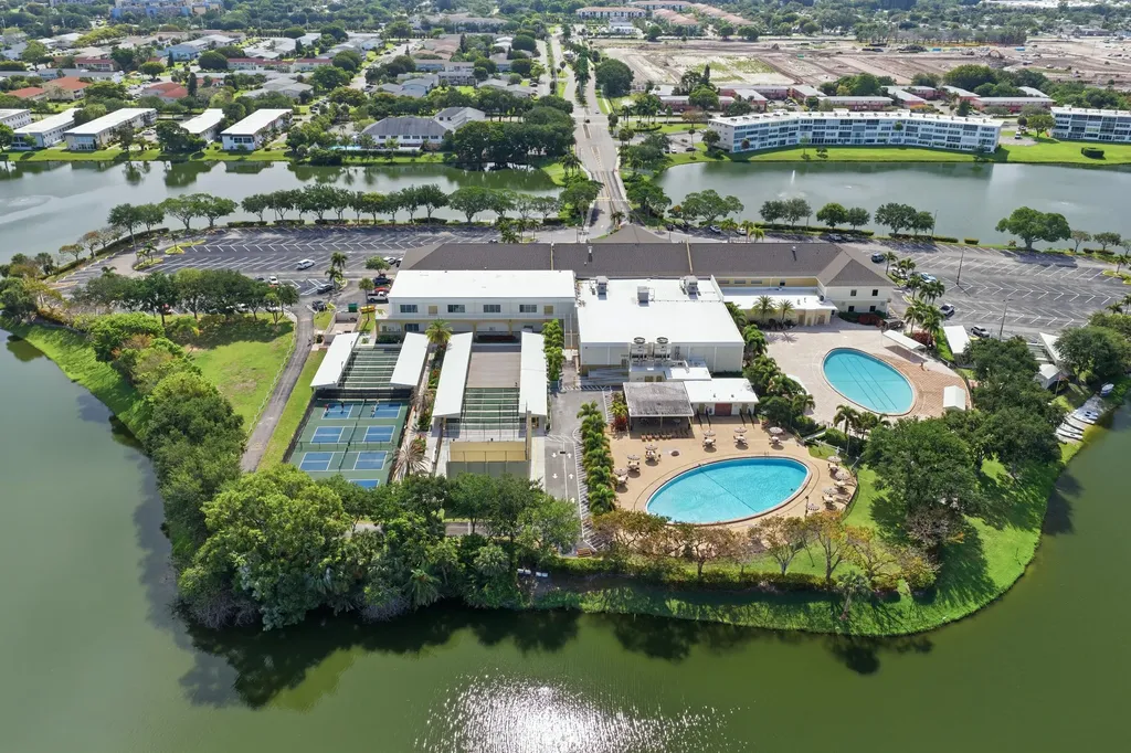 70 Bedford West Palm Beach FL 33417