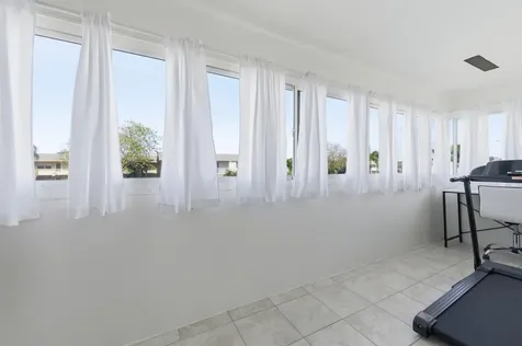 70 Bedford West Palm Beach FL 33417