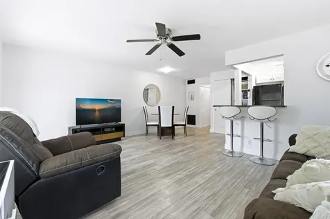 70 Bedford West Palm Beach FL 33417
