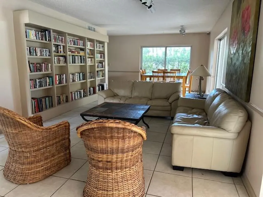 4201 Green Forest Way Boynton Beach FL 33436