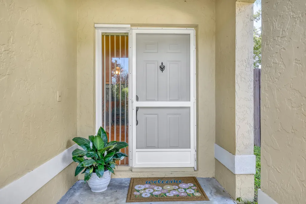 4201 Green Forest Way Boynton Beach FL 33436